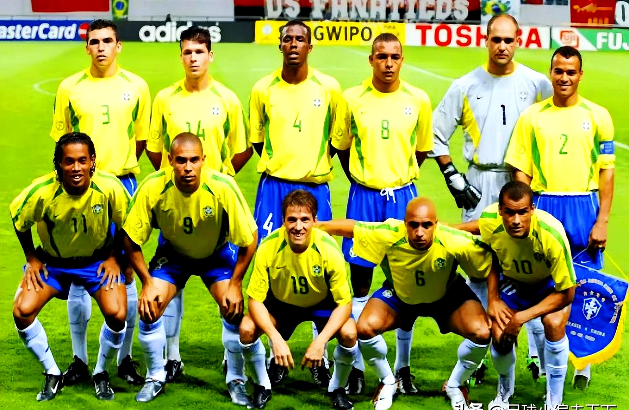 巴西国家队备战南美杯赛阵容曝光的简单介绍