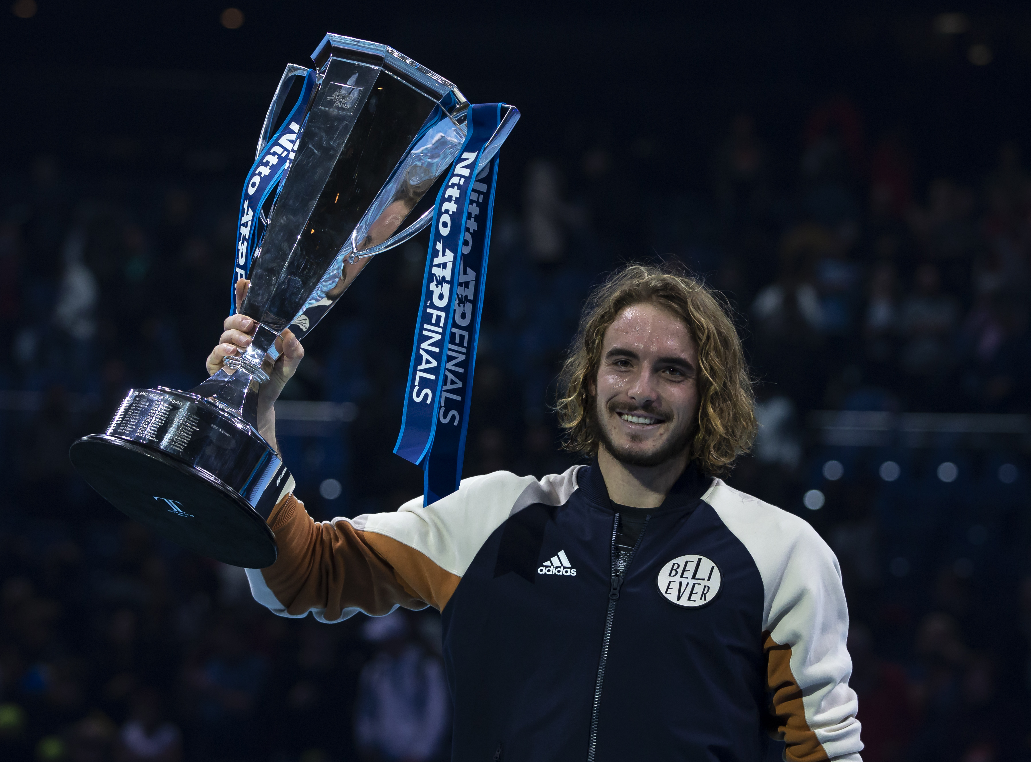 日本网球队力克西班牙网球队，西西帕斯高光表现的简单介绍