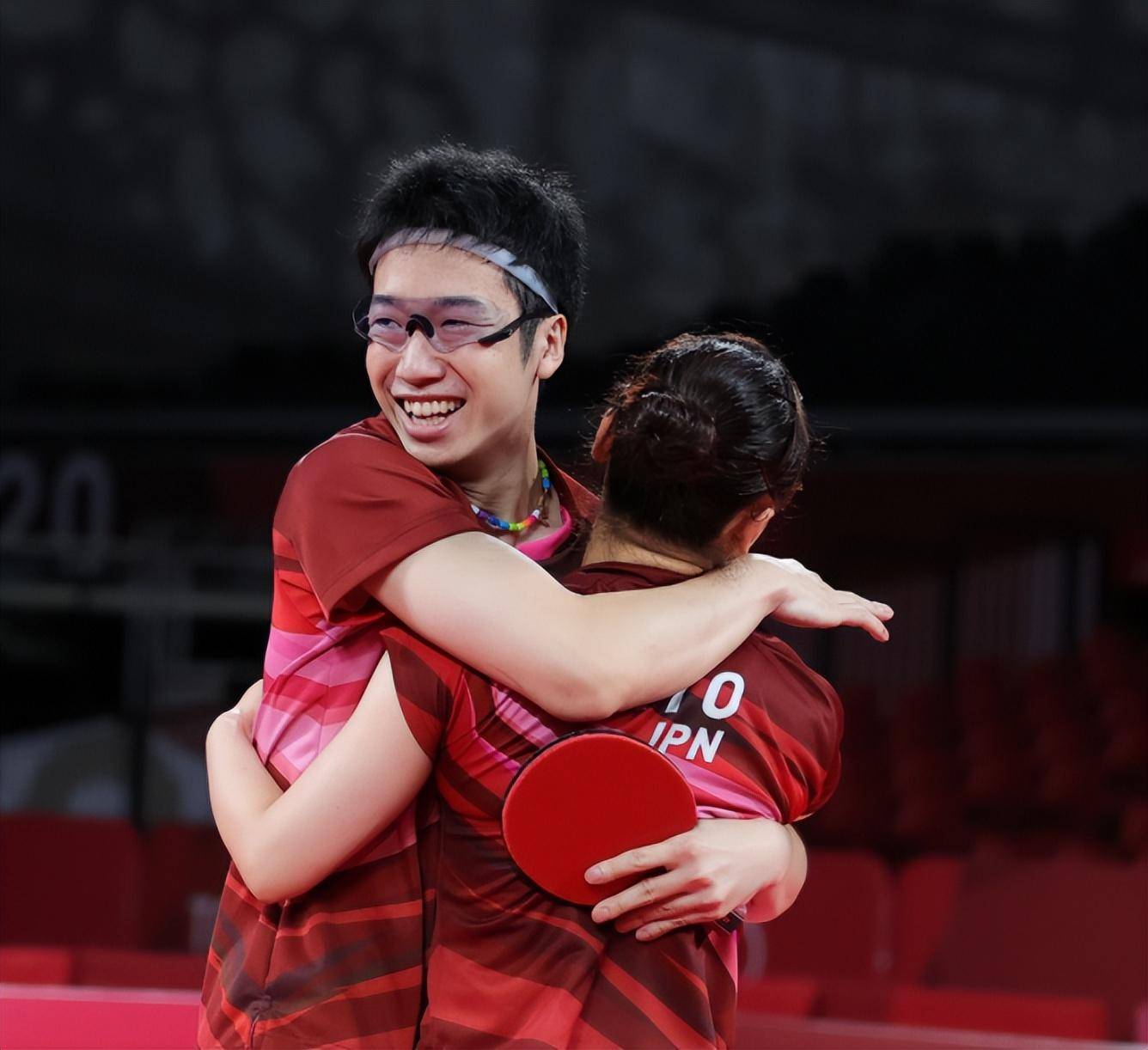 乐鱼体育线上网站-波兰乒乓球队碾压日本乒乓球队，水谷隼惊艳世界的简单介绍